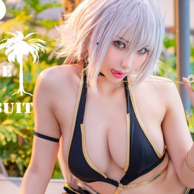 HaneAme Jeanne Alter swimsuit