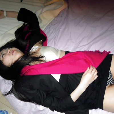 Sleeping girls - Photo #4