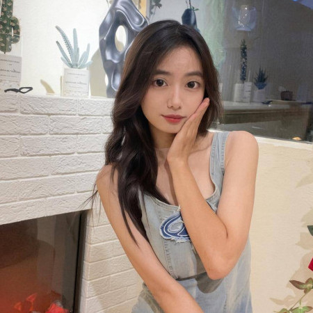 VivianCL's avatar