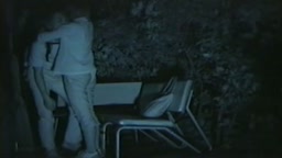 闇夜の公園カップル盗撮