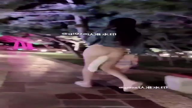人妻 露出 02