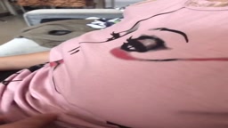 在兒子面前露出