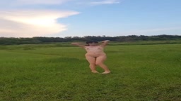 kumarilah - 剛被狗追一場... 後來被我用兩根香腸收買