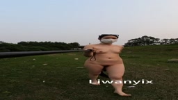 LiWanyix - 又冷了，又冷了，还能愉快玩耍吗