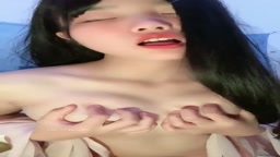 新人粉嘟嘟白虎嫩逼美女美到爆炸超级养眼道具自慰绝对秒射 ！ 超赞7