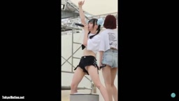 アイドル　ライブ中にいじめ