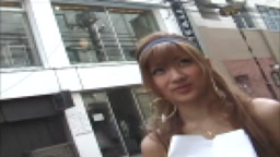 【生ドル・未修正】ご当地方言に途中でゴム外し生挿入2連発!!