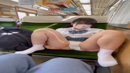 電車の対面盗撮