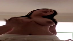 巨乳