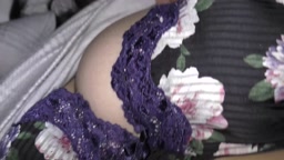 近所の奥さん／爆乳モミ