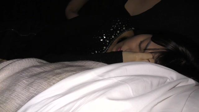 昏睡イタズラ ゴルフコンペに来てた美熟女マナー講師／アラフォーと思えぬピンク膣肉／強烈マン圧で手放しバイブ咥え込み