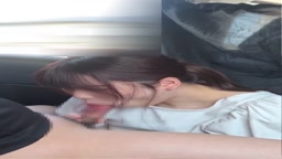 美女の巨乳でパイズリ♡①