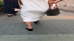白タイトワンピ　透けパン　お姉さん