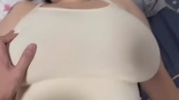 超乳