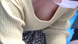 美人保育士さんの隠れ巨乳