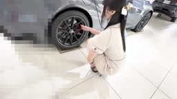 ディーラー　胸チラ　逆さ