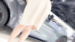 ディーラー　胸チラ　逆さ
