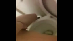 おふざけ　立ちション実験２人