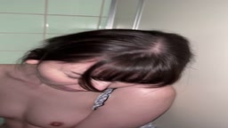 【流出】N県N市チェーン居※屋／可愛すぎる美少女が連続潮吹き／過激セクハラで交互にハメ倒し中出し _39