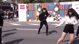 ダンス　ポロリ