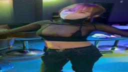 やのあいり CLUBで乳首ポロリダンス