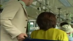 隣の旦那と不倫する人妻