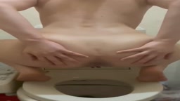 ion めずらしくトイレでおしっこ