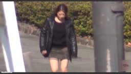 素人・全裸にされる