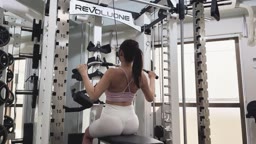 香ねえさん　kaori 39歳　tokyo　ジムトレーニング　ハメ撮り