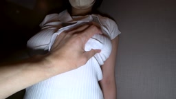 【続編】【ノーブラ探訪】小走りで揺れる完熟おっぱい&ローアングルTバック生尻