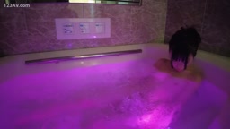 ちっちゃい、可愛い、スタイルよし　こんな美女に生中が生きる活*です！！