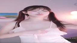 生配信中のポロリ