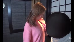 （無修正）JDの最高な美マンに大興奮で中出し！
