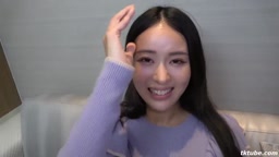 石◯さとみにそっくりな容姿端麗の極上美女