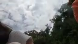 【流出】美人お姉さん海岸で彼氏にフェラ