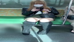 パンチラ