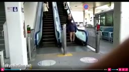 黒パンスト　逆さ