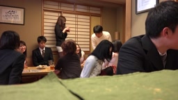 同窓会で巨乳に成長した初恋の人（今は人妻）と店内トイレでSEXした記録