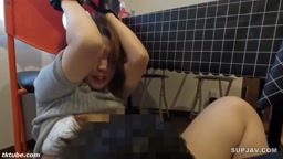 となりで子◯が桃鉄やってる