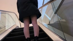 41 [230214] 色白細身骨格ウェーブの処女お姉さんにチンポねじ込んできました
