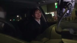 自称「押しに弱い」女は押され待ち！？旦那にレスられ中の美人社員と社用車内でイイ雰囲気に…→勤務中にもかかわらず寂しさをチ●ポで埋める背徳セックス！