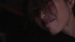 監禁された美人スクープカメラマン