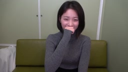 清楚で真面目な黒髪女子①