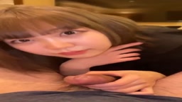 【個人撮影】美味しそうにチンコを咥える彼女