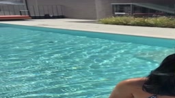 美人な恵体巨乳