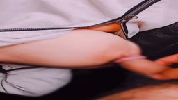 【有】パイズリ 挟射