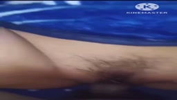 ゲームしてるところに中出し