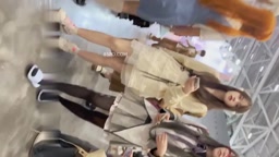 逆さ　ノーパン　かわいい