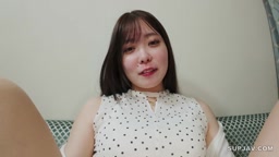 909 神スタイル抜群な美裸体。本性を暴露した18歳