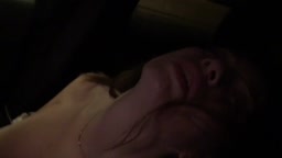 Mujer borracha exhibicionista 21